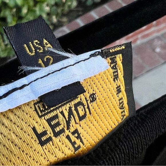 Fendi Crochet Black Top Women’s Small Medium Vintage Knit - Picture 5 of 7